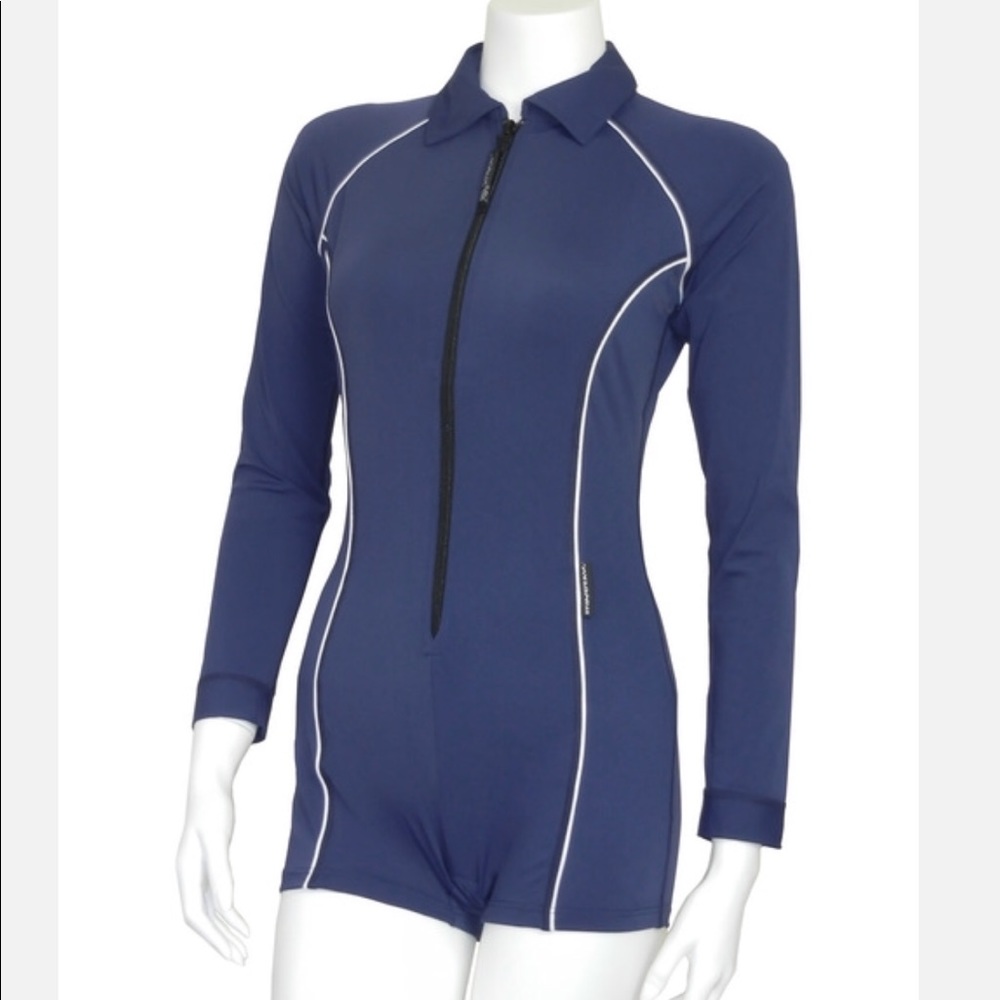 One piece suit